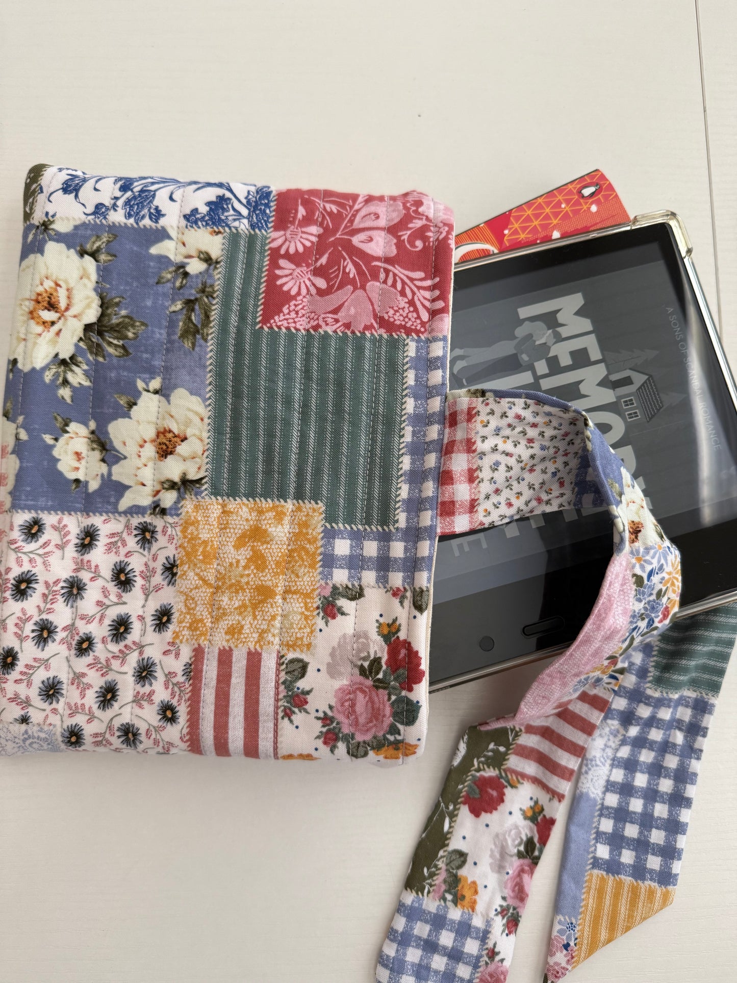 Handmade Bow Tie Book Sleeve – Cozy Reads